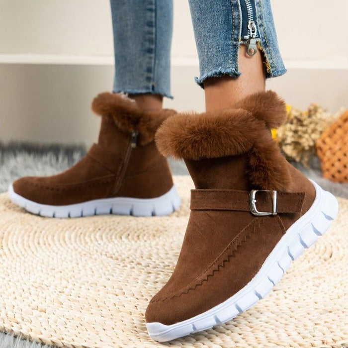 Poppy | Faux suede snow boots with fluffy cuff and buckle