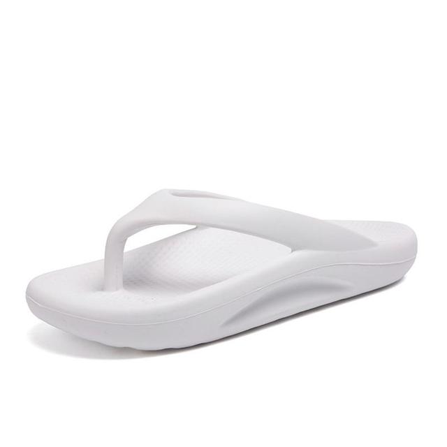 Flip Flops with Arch Support and Textured Footbed
