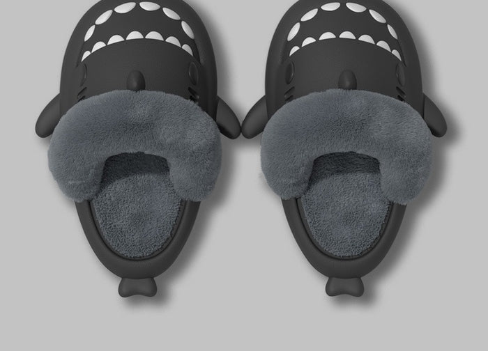 Phoebe | Shark slippers with detachable plush lining