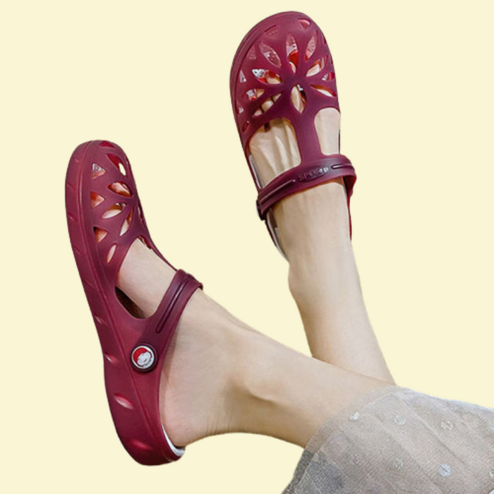 Women's Closed-Toe Slingback Clogs with Cutout Design