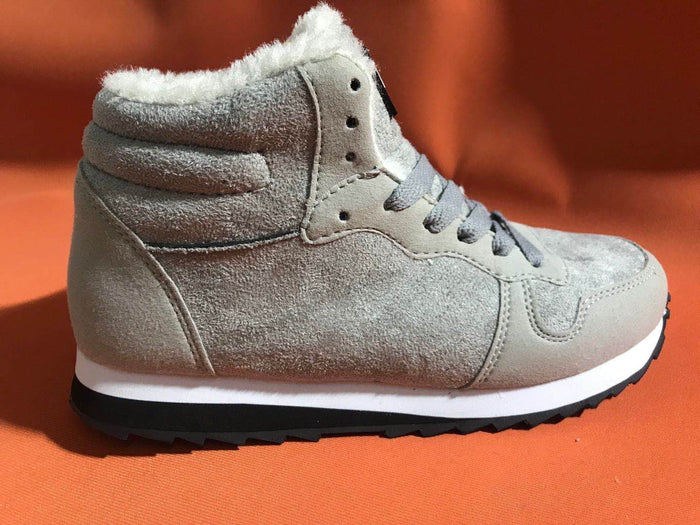 Fleece-Lined High-Top Trainers with Lace-Up Closure