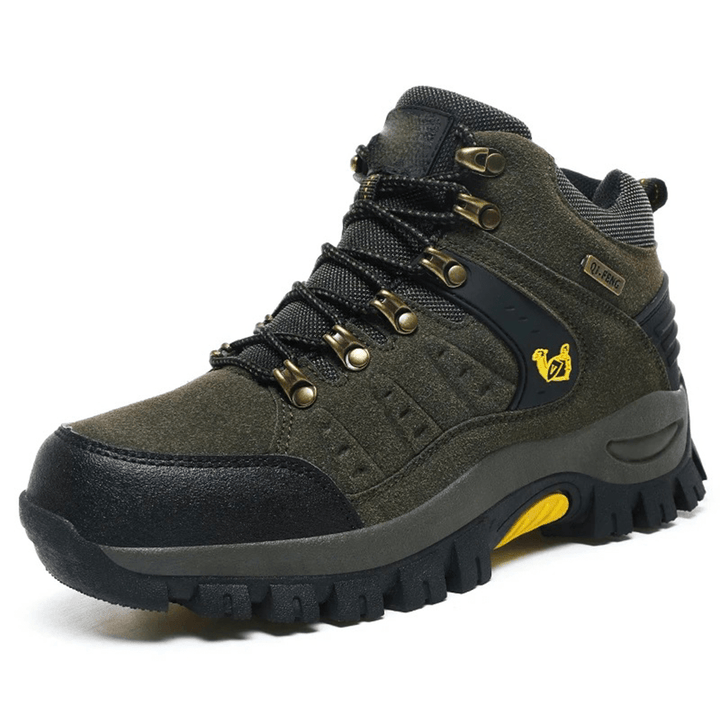 Suede Mountain Climbing Boots with Waterproof Lining and Grip Sole