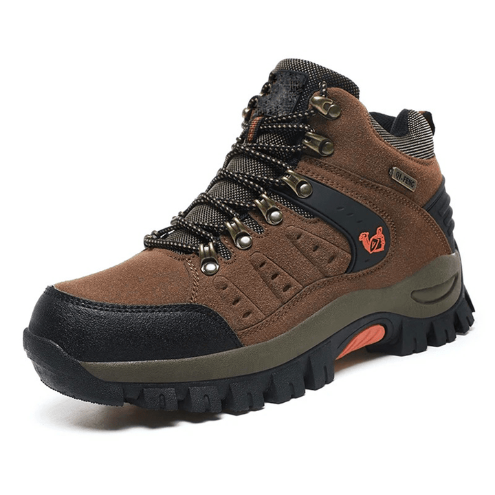 Suede Mountain Climbing Boots with Waterproof Lining and Grip Sole